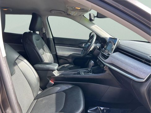 Certified 2022 Jeep Compass Latitude w/ Convenience Group image 31