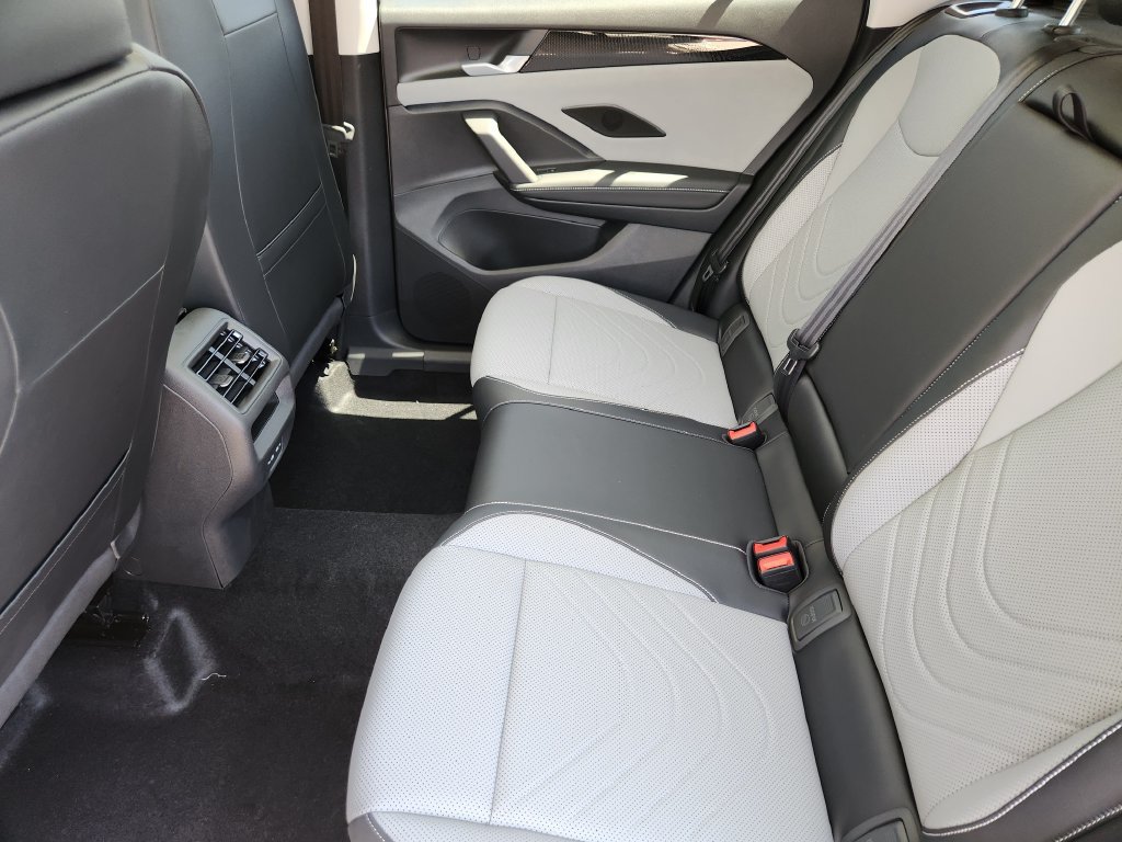 New 2026 Volkswagen Tiguan SE AWD/4WD image 18