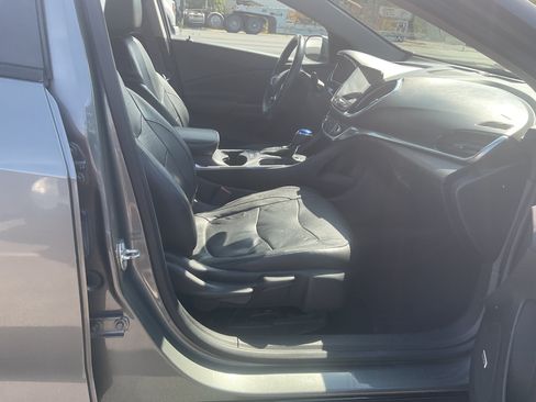 Used 2017 Chevrolet Volt Premier FWD image 12