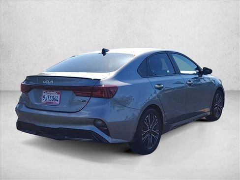 Used 2024 Kia Forte GT-Line w/ GT-Line Premium Package FWD image 5