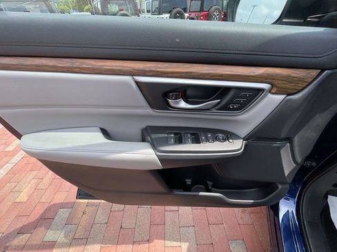 Used 2020 Honda CR-V Touring image 10