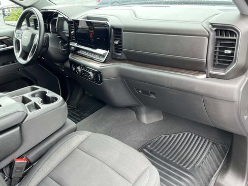Used 2023 Chevrolet Silverado 1500 LT AWD/4WD image 23