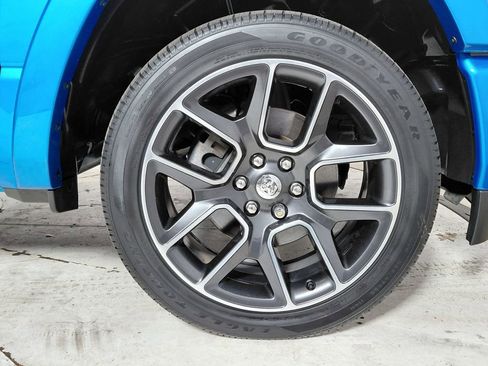 Used 2020 RAM 1500 Laramie image 9