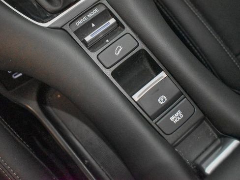 Used 2024 Honda HR-V EX-L image 22