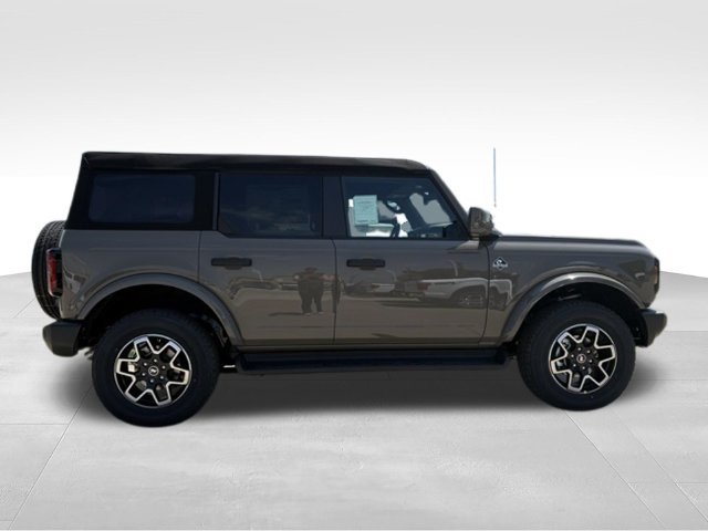 New 2026 Ford Bronco Outer Banks AWD/4WD image 19