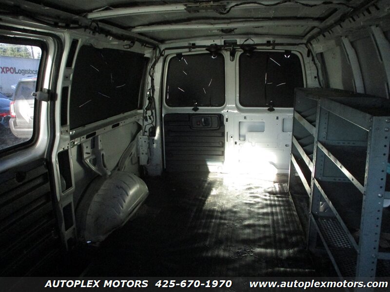 Used 1998 GMC Savana 1500 RWD image 10
