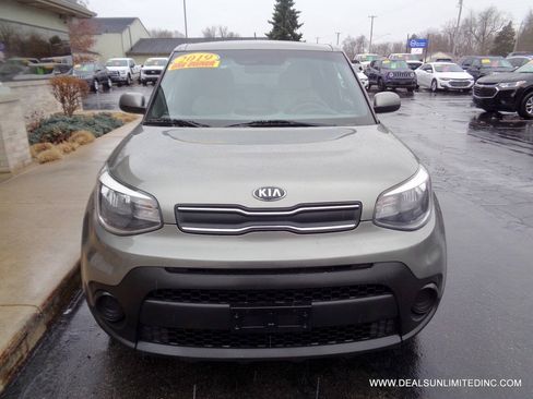 Used 2019 Kia Soul FWD image 19