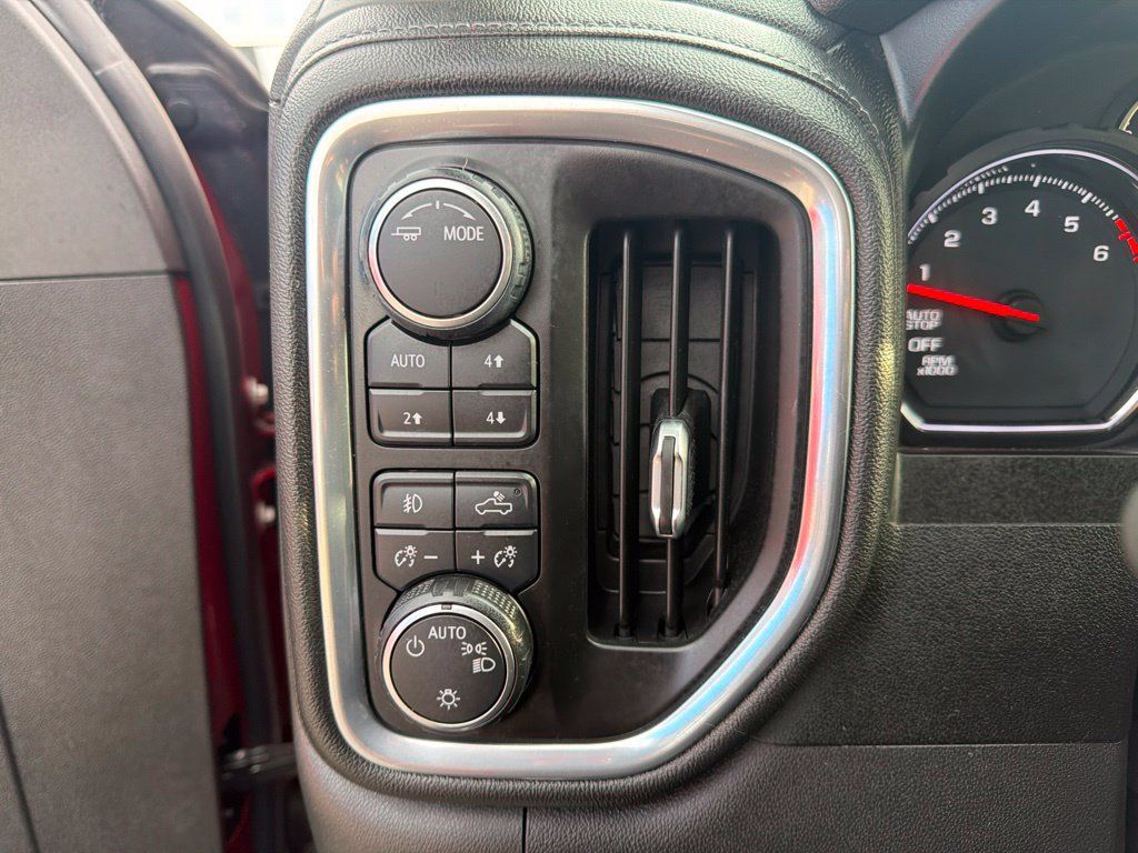 Used 2021 Chevrolet Silverado 1500 LT Trail Boss w/ Convenience Package II AWD/4WD image 24