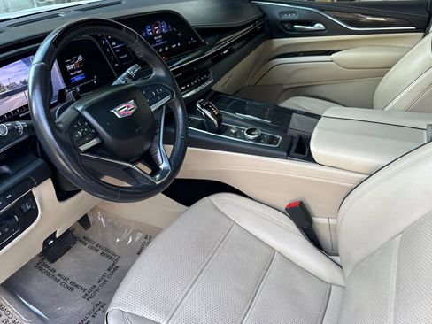 Certified 2023 Cadillac Escalade Premium Luxury w/ Performance Package image 10