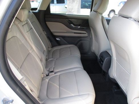 Used 2021 Lincoln Corsair FWD w/ Premium Package image 15