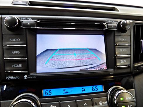 Used 2015 Toyota RAV4 Limited AWD/4WD image 17