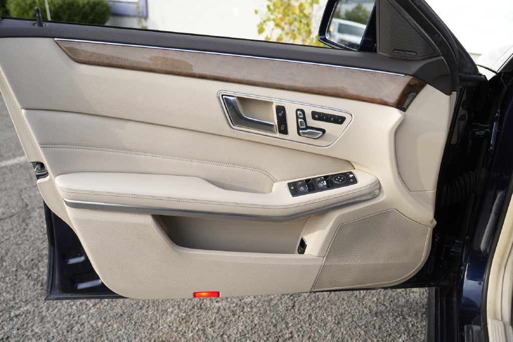 Used 2016 Mercedes-Benz E 350 4MATIC Sedan image 20
