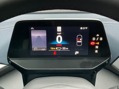 New 2025 Volkswagen ID.4 Pro S Plus image 2