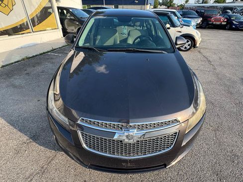 Used 2014 Chevrolet Cruze LT FWD image 8