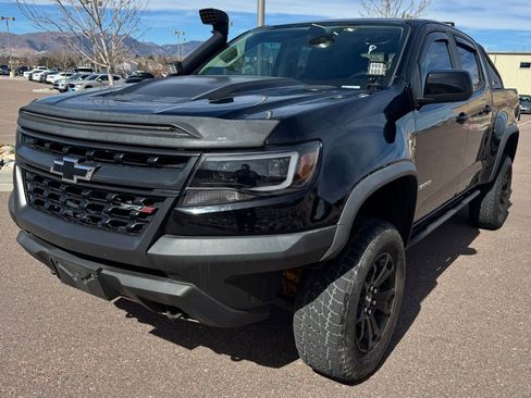 Used 2019 Chevrolet Colorado ZR2 w/ ZR2 Midnight Special Edition image 3