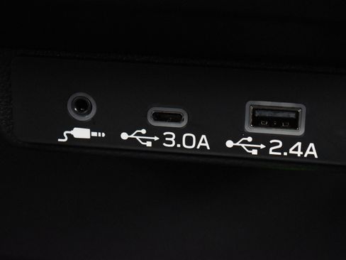 New 2025 Subaru Forester Premium image 32