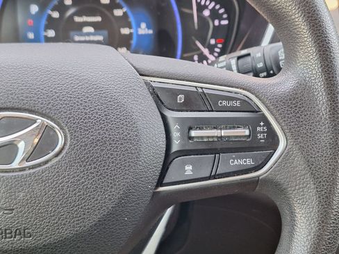 Used 2019 Hyundai Santa Fe SEL AWD/4WD image 17