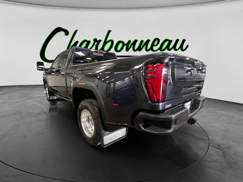 Used 2024 GMC Sierra 3500 Denali Ultimate AWD/4WD image 3