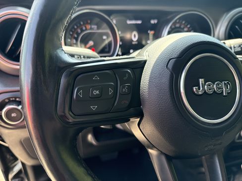 Used 2022 Jeep Wrangler Unlimited Sport AWD/4WD image 28