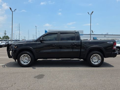 Used 2023 RAM 1500 Big Horn AWD/4WD image 2