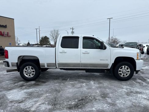Used 2014 Chevrolet Silverado 2500 LT w/ Z71 Appearance Package AWD/4WD image 8