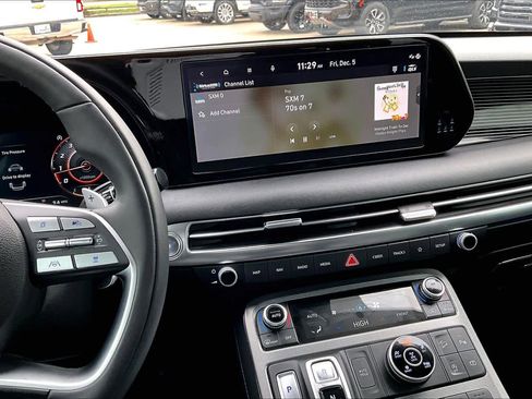 Used 2024 Hyundai Palisade Calligraphy image 6