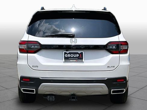 Used 2023 Honda Pilot Elite image 5