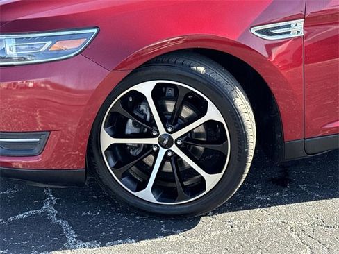 Used 2015 Ford Taurus SEL w/ Equipment Group 201A image 44