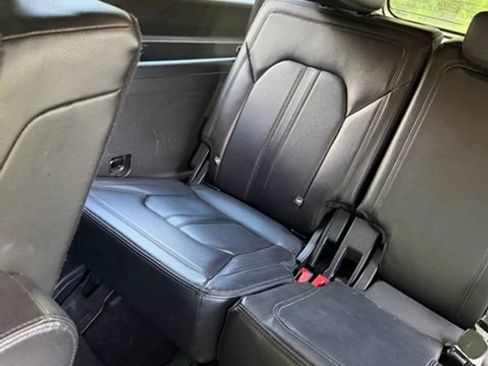 Used 2018 Ford Expedition Max Limited AWD/4WD image 9