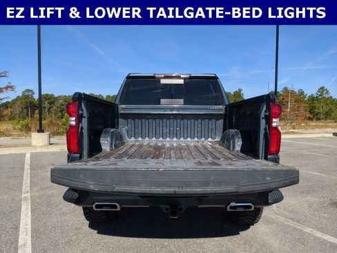 Used 2021 Chevrolet Silverado 1500 RST w/ Convenience Package II image 11