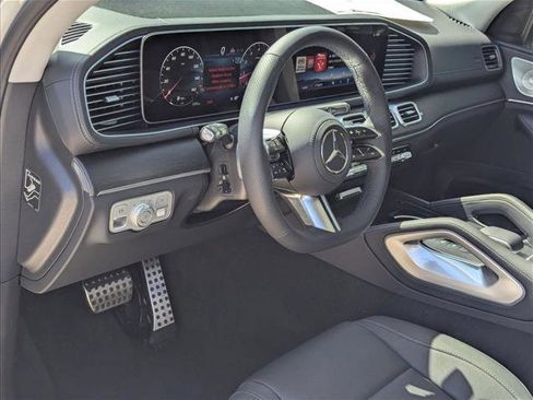 New 2026 Mercedes-Benz GLS 450 4MATIC image 3