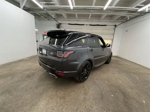 Used 2022 Land Rover Range Rover Sport HST image 6