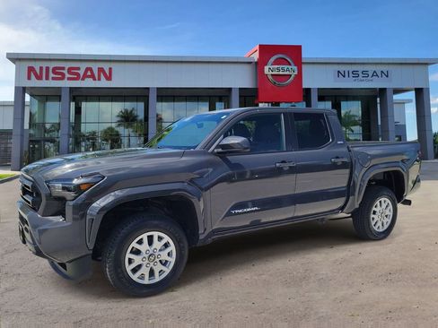 Used 2024 Toyota Tacoma SR5 RWD image 9