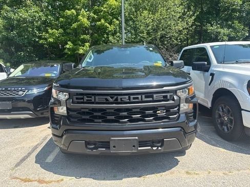 Used 2023 Chevrolet Silverado 1500 Custom AWD/4WD image 2