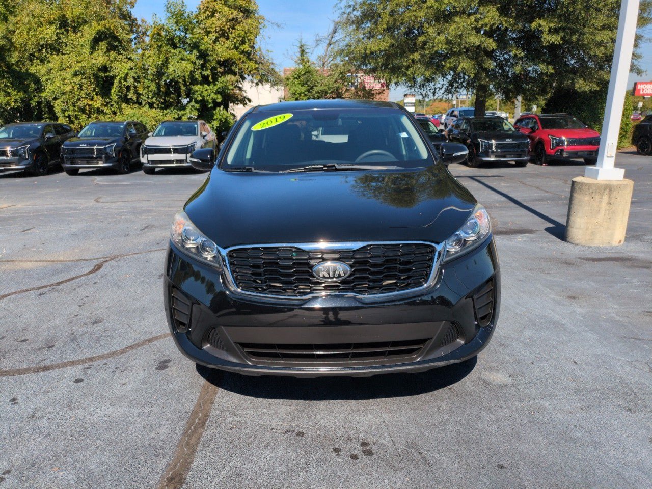 Used 2019 Kia Sorento L FWD image 2