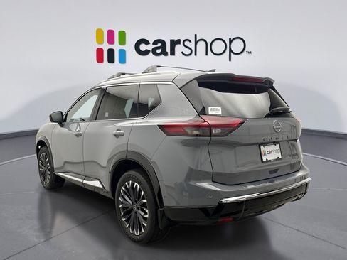 Used 2025 Nissan Rogue Platinum w/ Platinum Premium Package FWD image 3