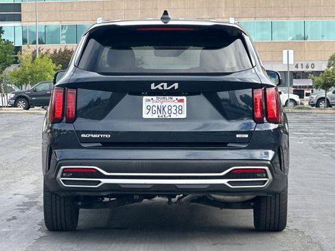 Certified 2023 Kia Sorento EX AWD/4WD image 5