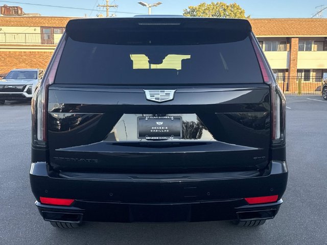 Used 2021 Cadillac Escalade Sport Platinum AWD/4WD image 7