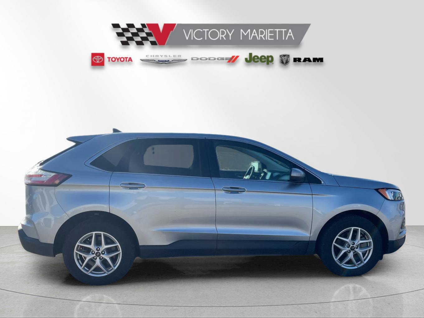 Used 2024 Ford Edge SEL AWD/4WD image 6