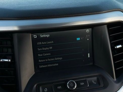 Used 2019 GMC Acadia SLE image 22