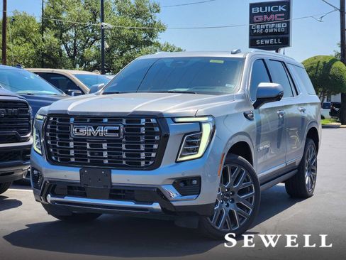 Certified 2025 GMC Yukon Denali Ultimate AWD/4WD image 1