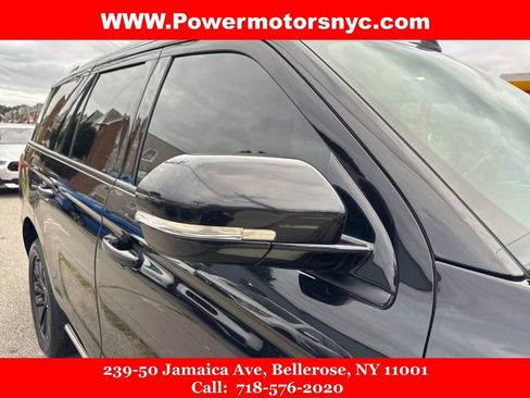 Used 2021 Ford Expedition Limited image 11