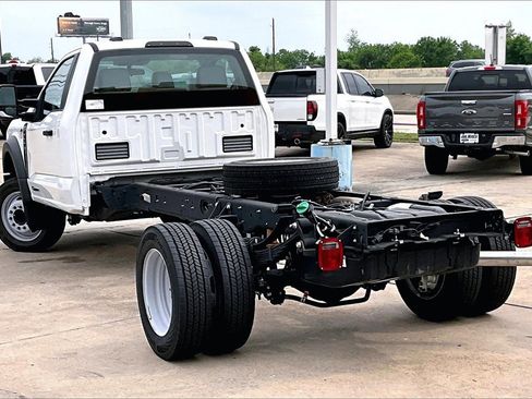 New 2024 Ford F550 2WD Regular Cab Super Duty image 3
