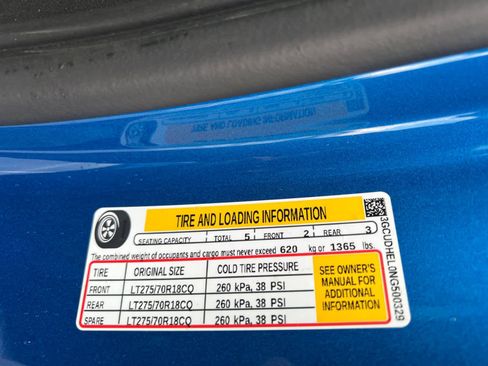 Used 2022 Chevrolet Silverado 1500 ZR2 w/ Technology Package image 12