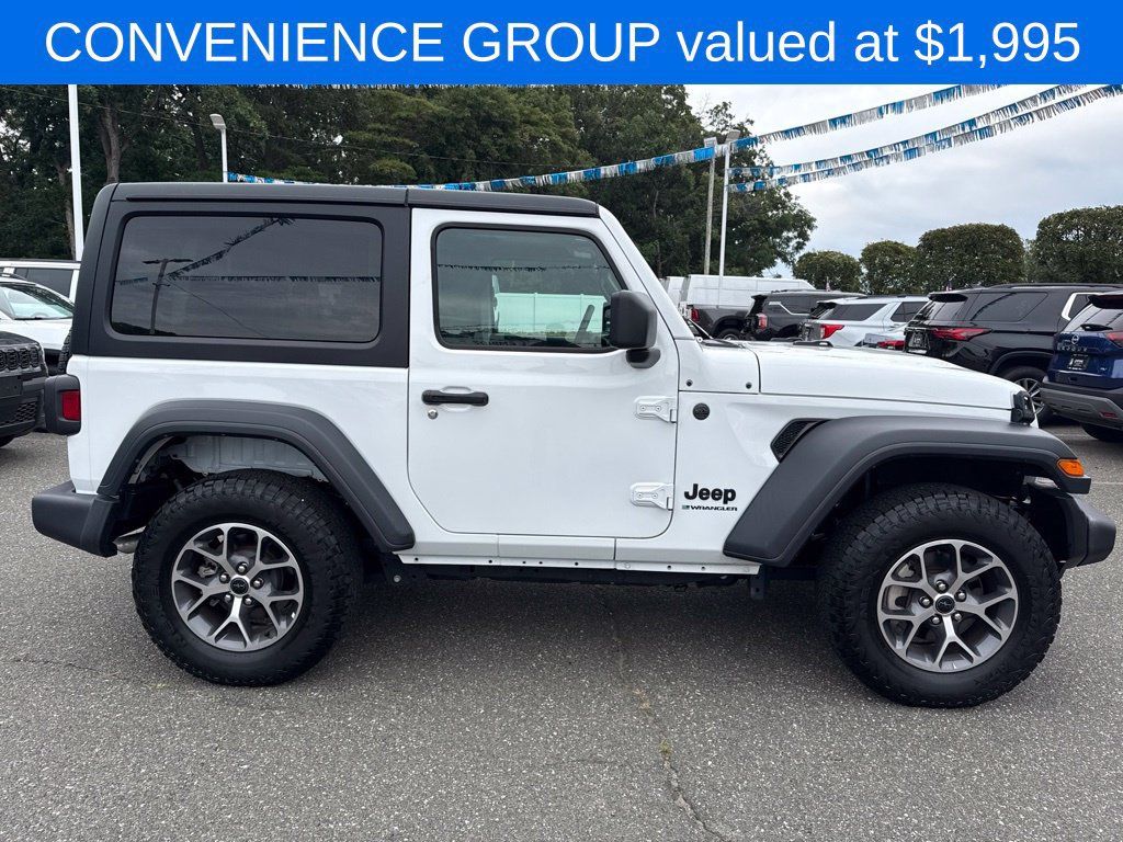 Used 2024 Jeep Wrangler Sport AWD/4WD image 3