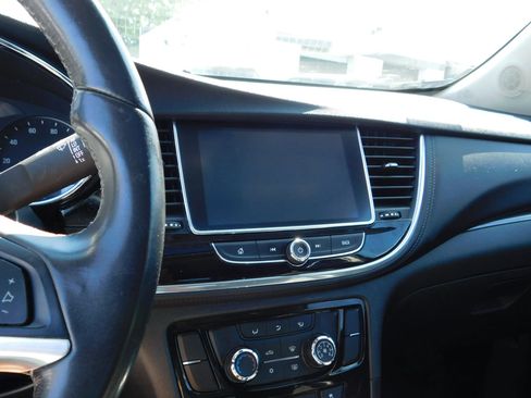 Used 2019 Buick Encore Sport Touring AWD/4WD image 15