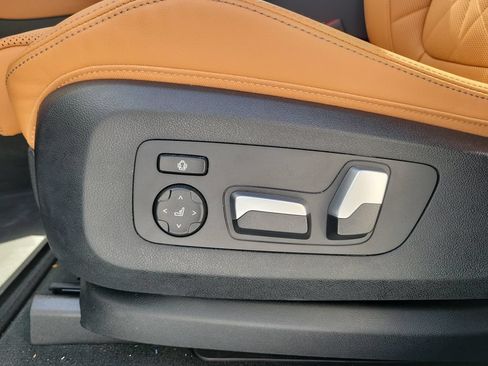 Used 2026 BMW X5 sDrive40i w/ Premium Package RWD image 18