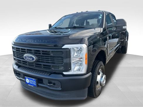 Used 2024 Ford F350 XL w/ Snow Plow/Camper Package image 3