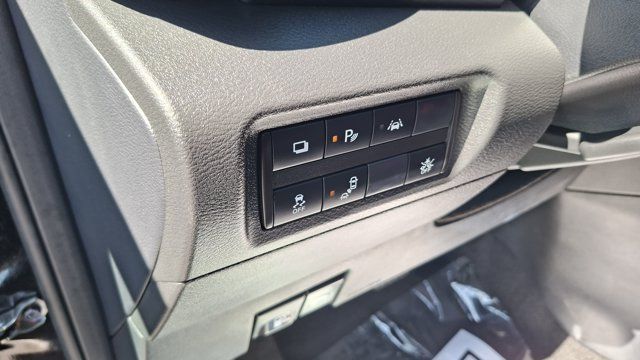 Certified 2025 Nissan Kicks Play S FWD image 10