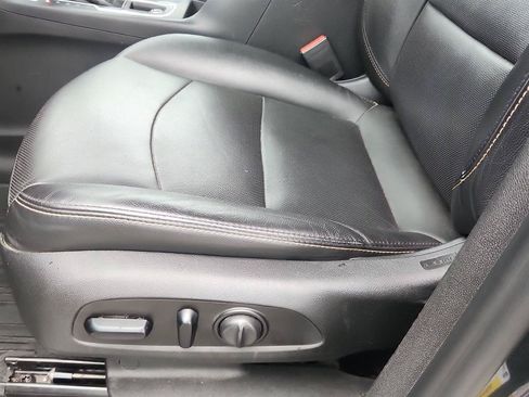 Used 2020 Chevrolet Equinox Premier w/ LPO, Floor Liner Package AWD/4WD image 13